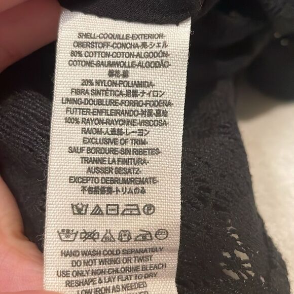 Free People- Black Lace Crochet Daisy Cutout Mini Sleeveless Skater Dress Size 4 - Picture 11 of 13